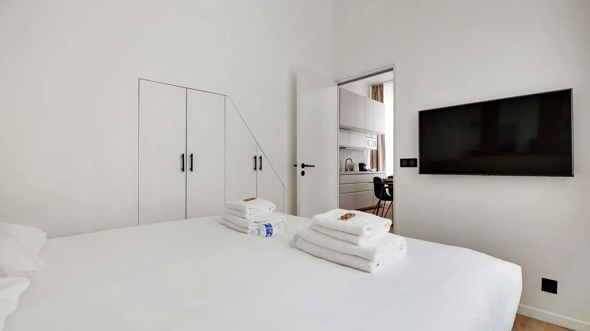 Charming Apartment 2Br- 4P - Rochechouart باريس