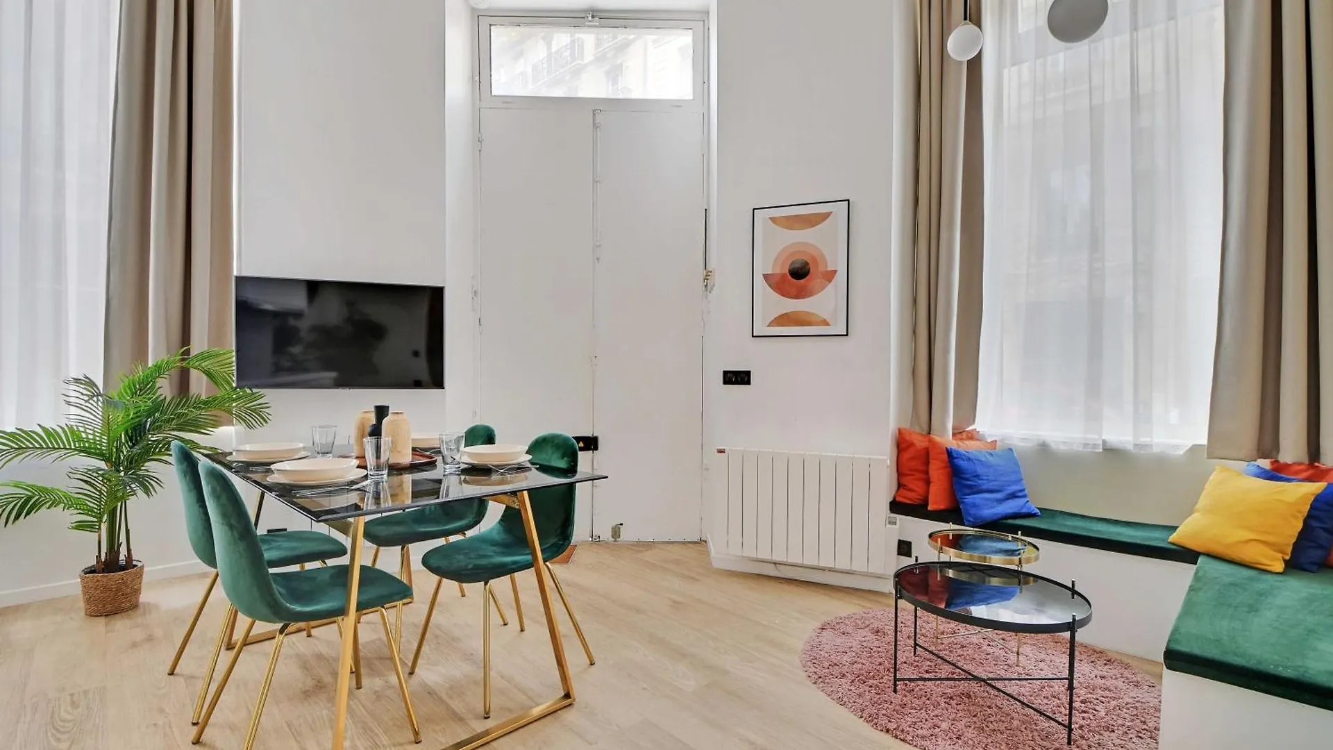 Charming Apartment 2Br- 4P - Rochechouart باريس فرنسا