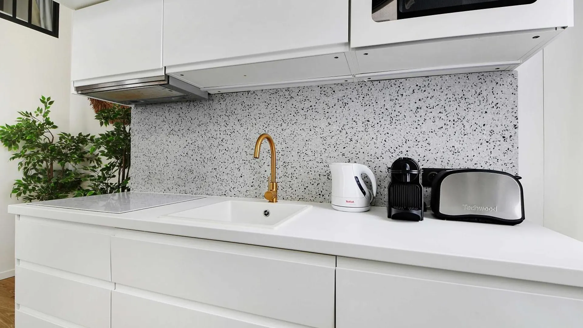 Charming Apartment 2Br- 4P - Rochechouart باريس فرنسا