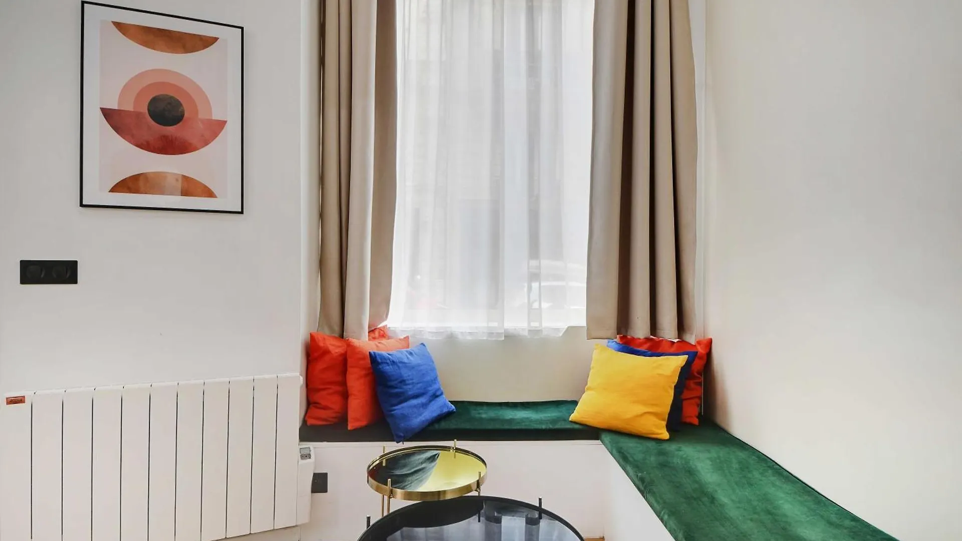 Charming Apartment 2Br- 4P - Rochechouart باريس