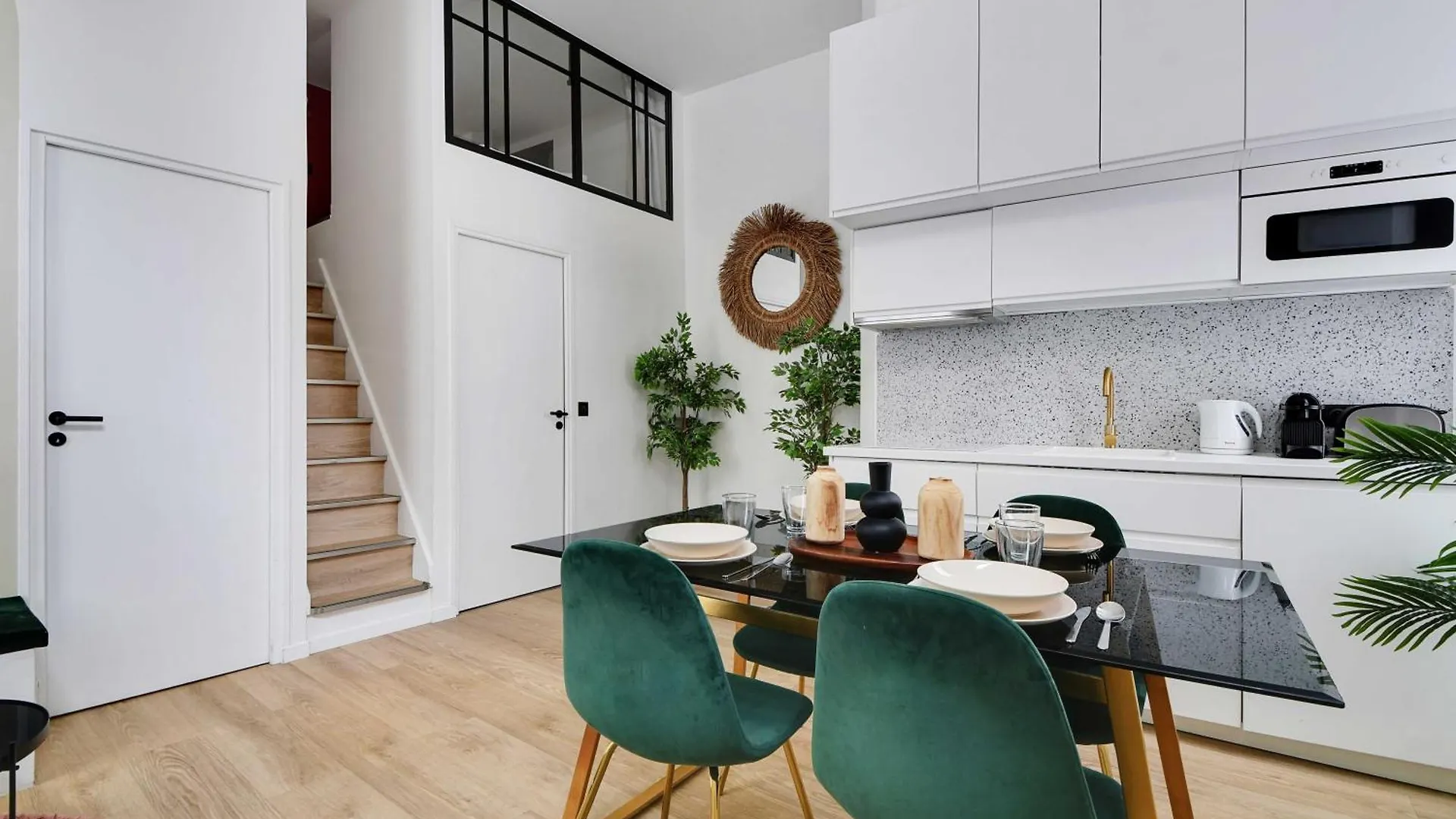 Charming Apartment 2Br- 4P - Rochechouart باريس فرنسا