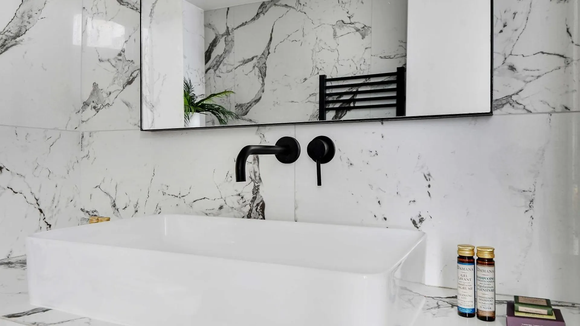 Charming Apartment 2Br- 4P - Rochechouart Paris 0*,